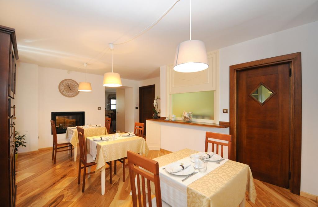 Bed & Breakfast Korta Gira Buici  Екстер'єр фото